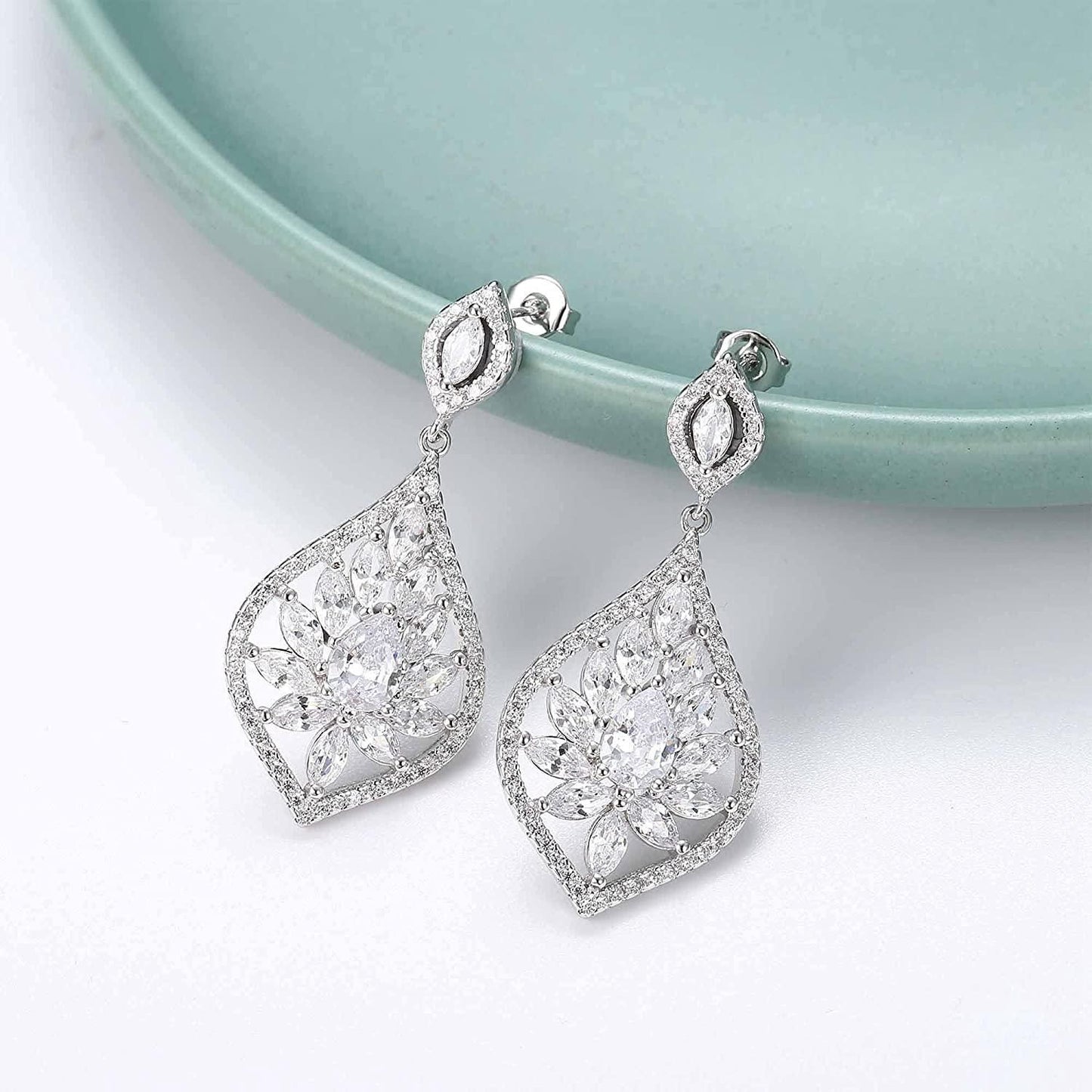 Cubic Zirconia Teardrop Bridal Earrings for Women Bridesmaid Rhinestone Art Deco Dangle Earrings Wedding Prom Anniversary