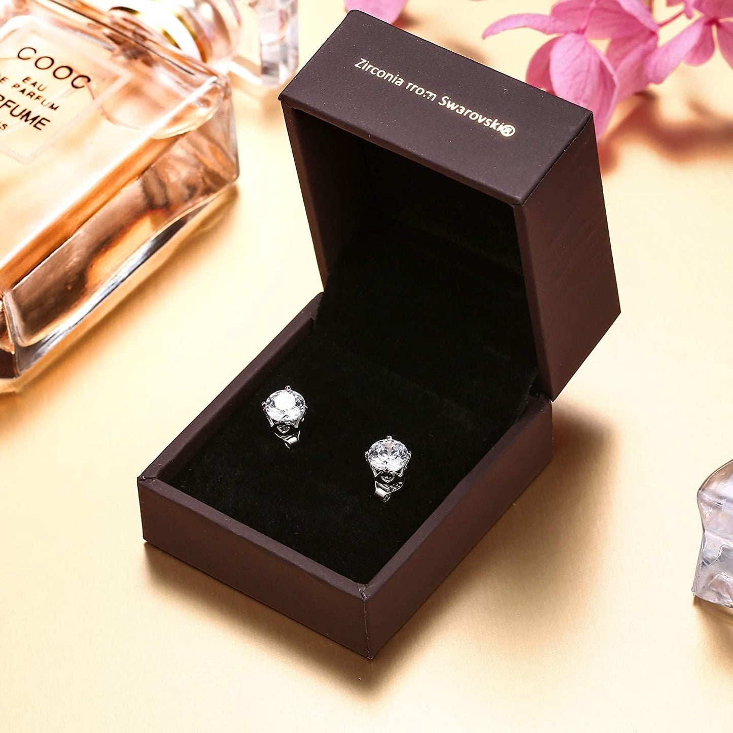 925 Sterling Silver Austria Zirconia Stud Earrings for Women White Studs Love Design Bottom Heart S925 CZ Earrings for Gift(5; 6.5; 8mm)